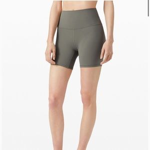 Lululemon Align 6” Bike Short